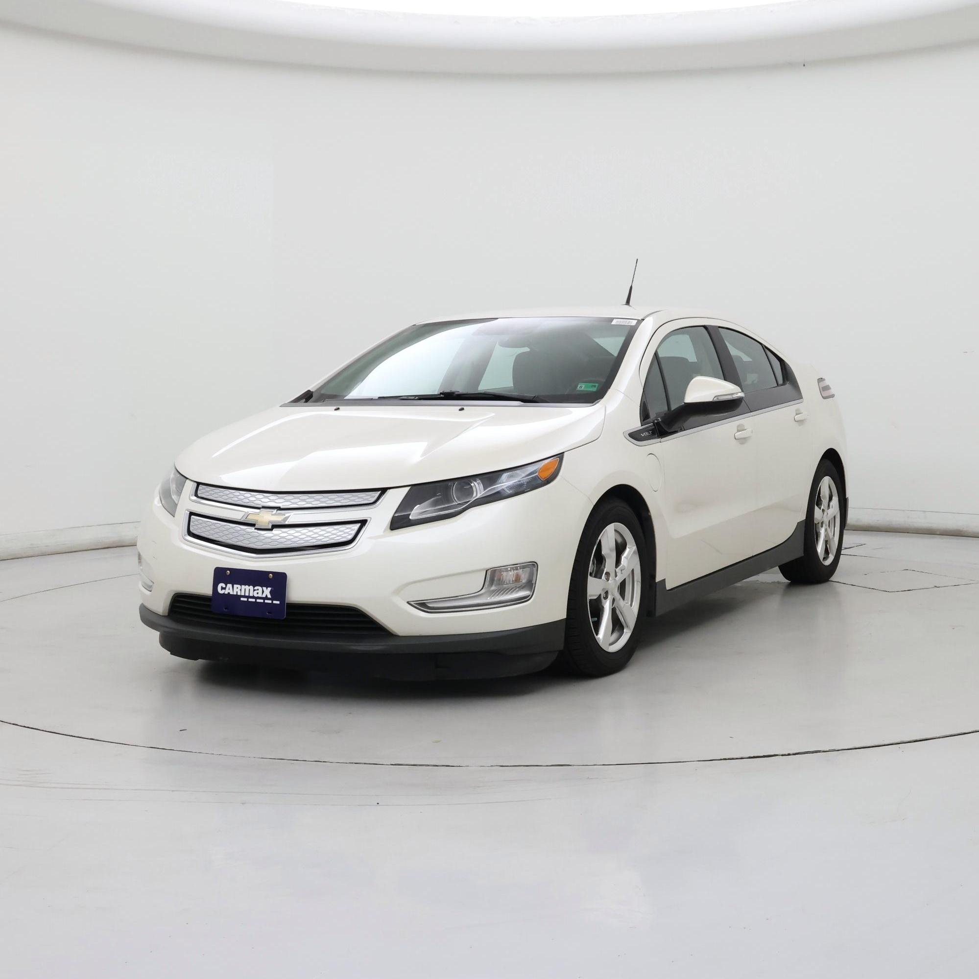 Thumbnail: 2014 Chevrolet Volt - 4