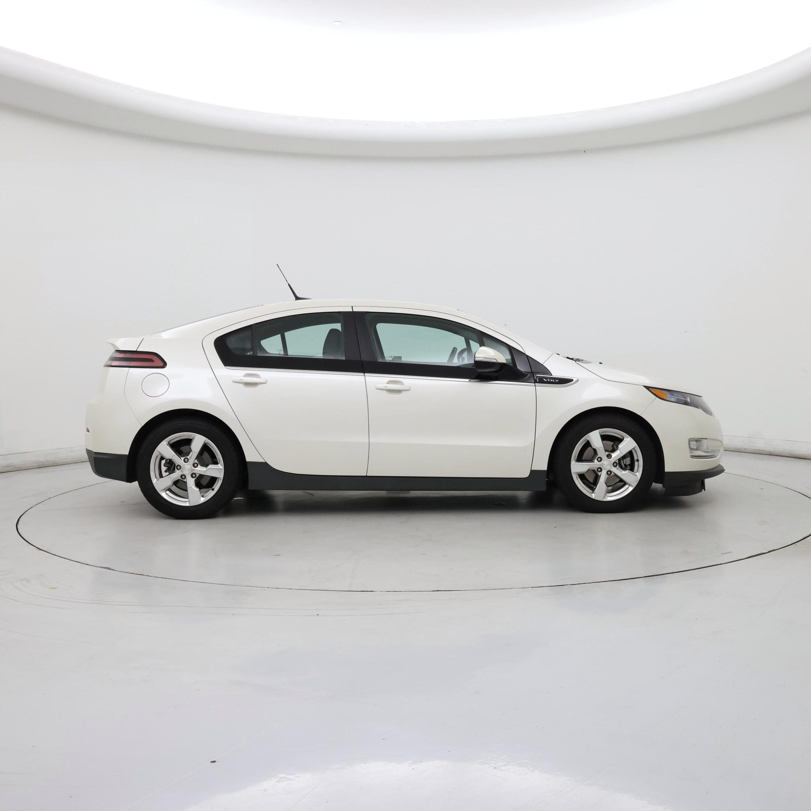 Thumbnail: 2014 Chevrolet Volt - 7