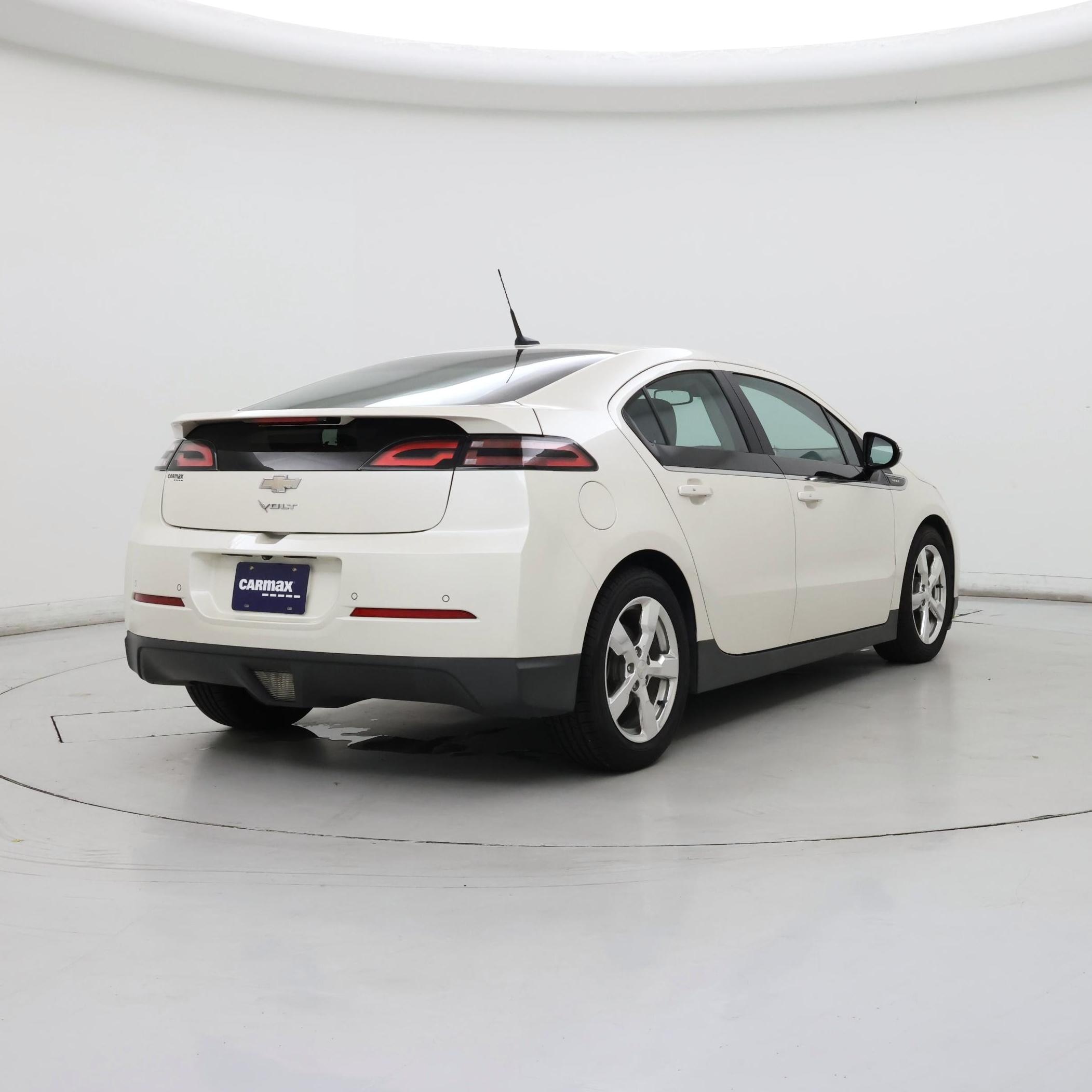 Thumbnail: 2014 Chevrolet Volt - 8