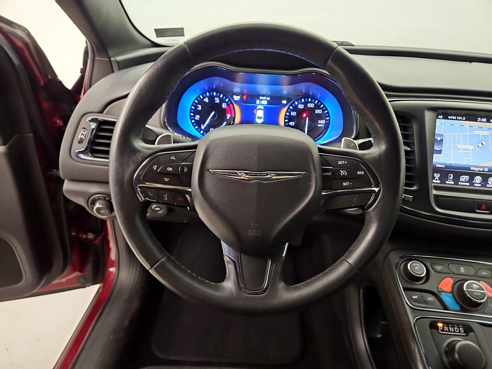 Thumbnail: 2016 Chrysler 200 - 10