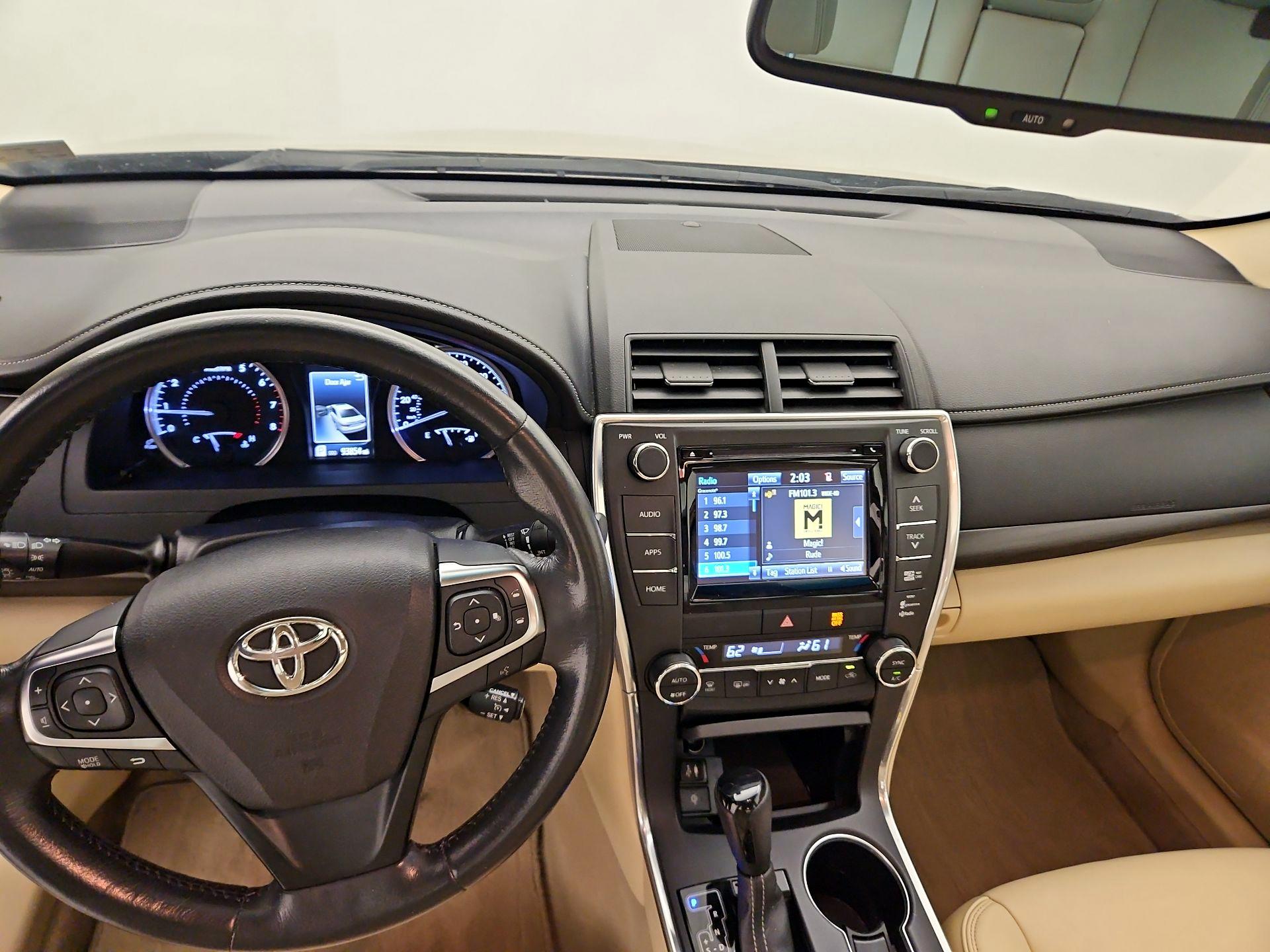 Thumbnail: 2015 Toyota Camry - 9