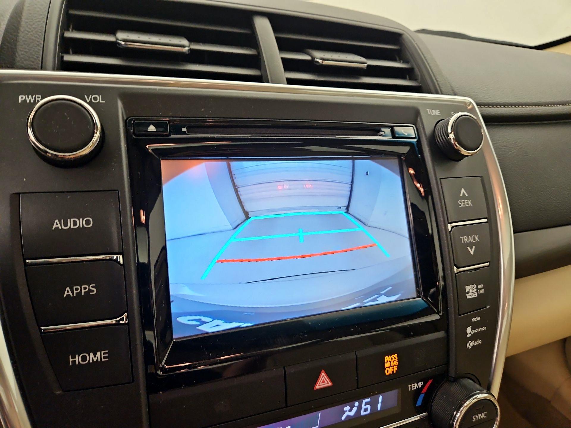 Thumbnail: 2015 Toyota Camry - 14