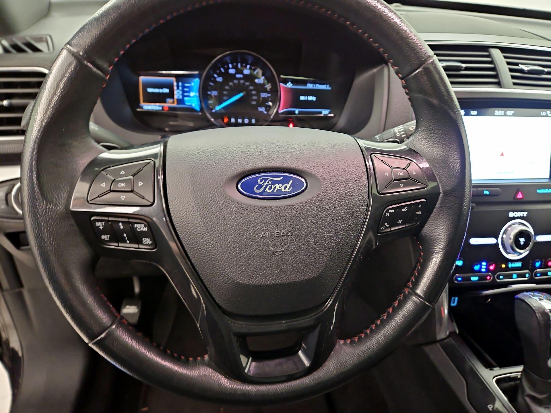 Thumbnail: 2019 Ford Explorer - 10