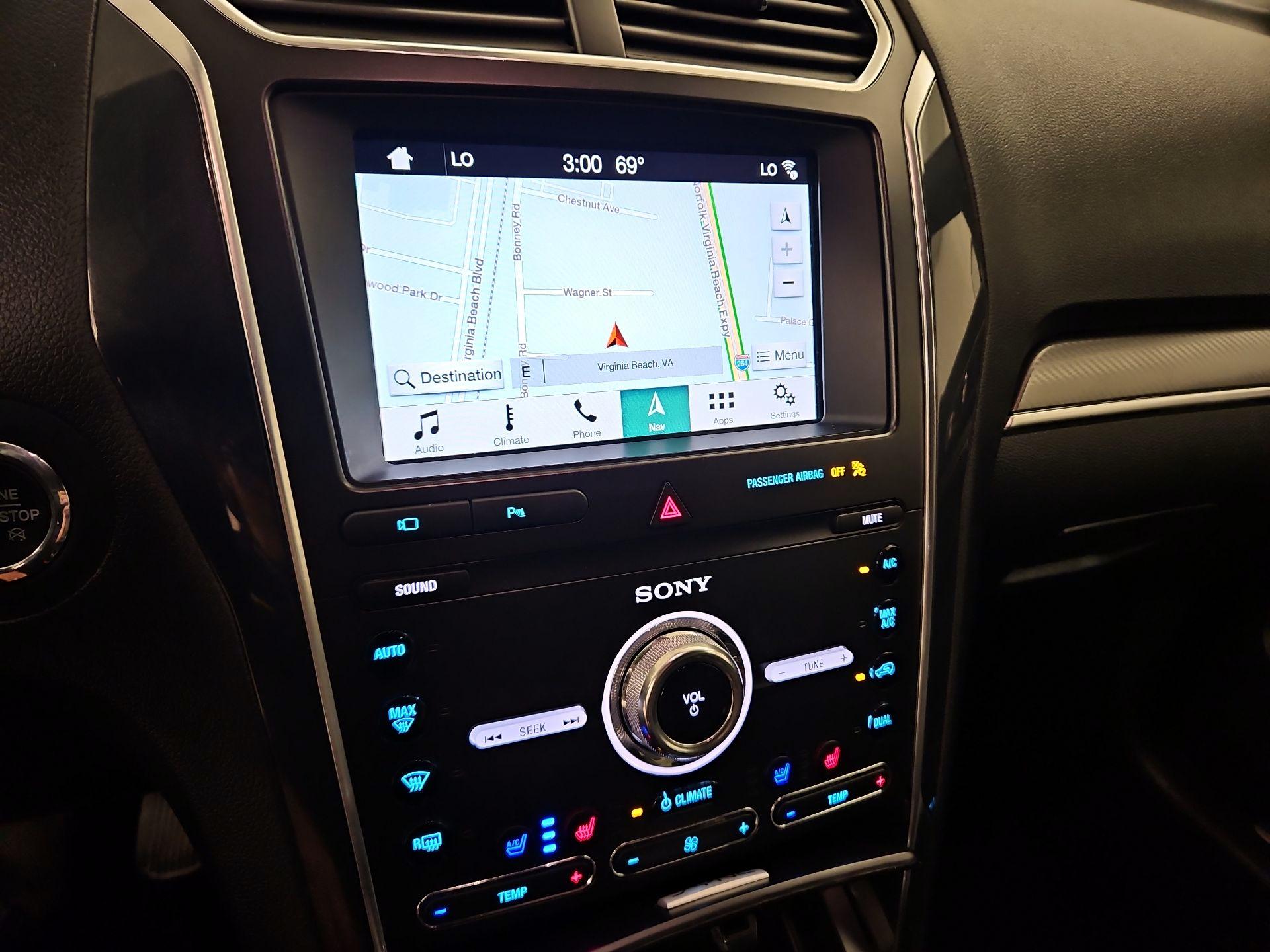 Thumbnail: 2019 Ford Explorer - 14