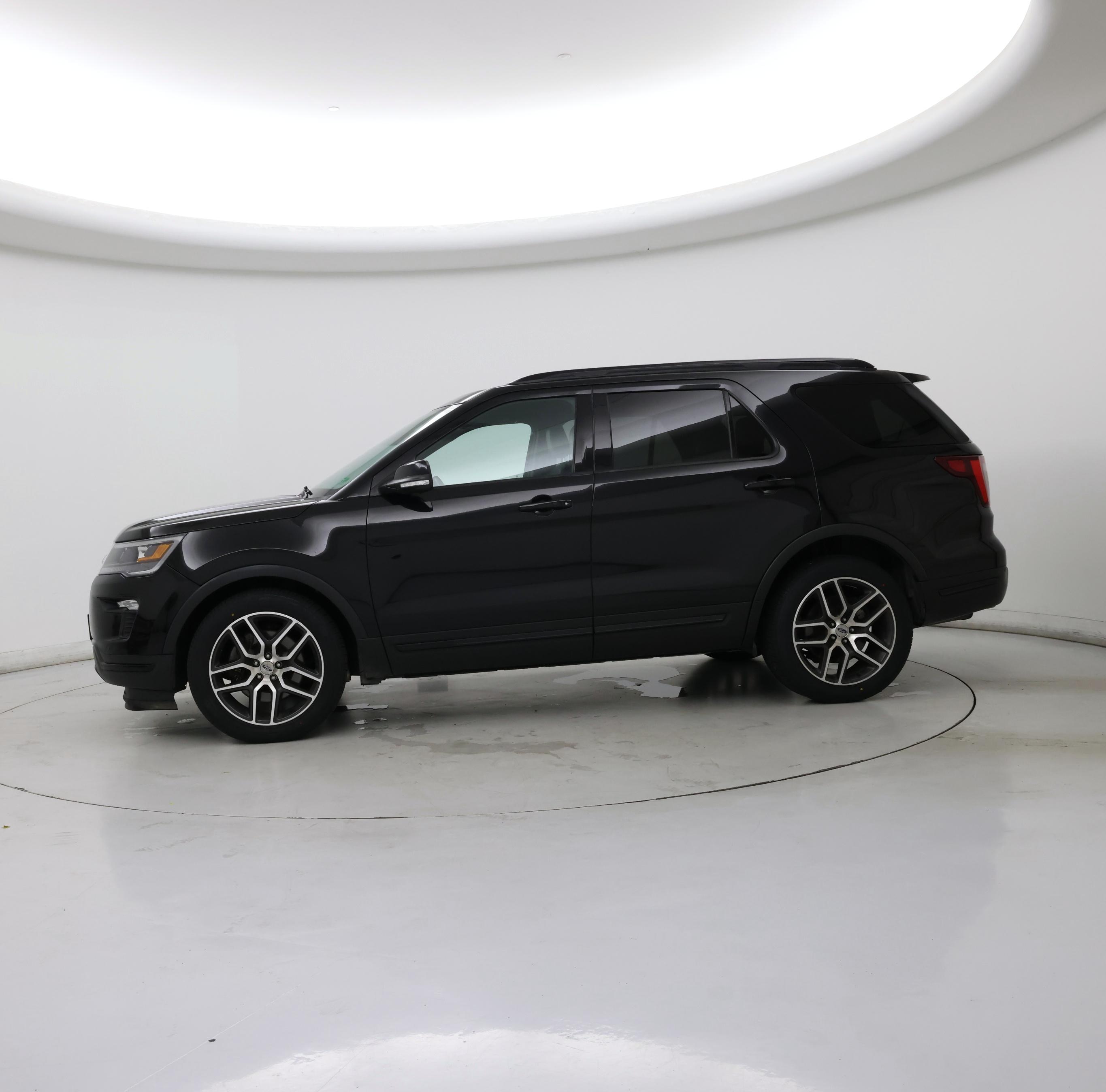 Thumbnail: 2019 Ford Explorer - 3