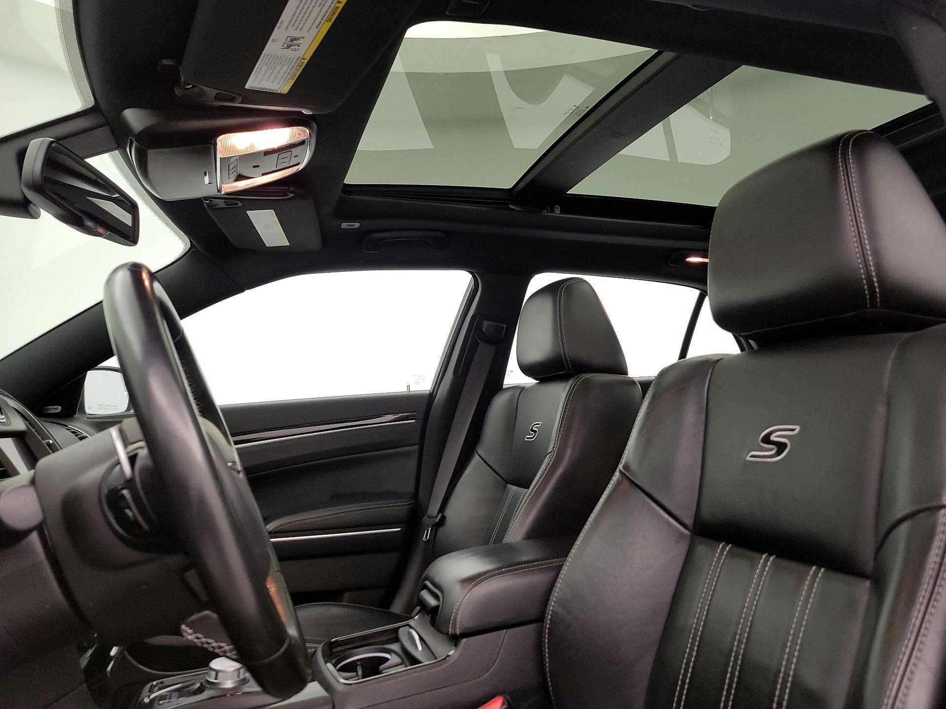 Thumbnail: 2021 Chrysler 300 - 20