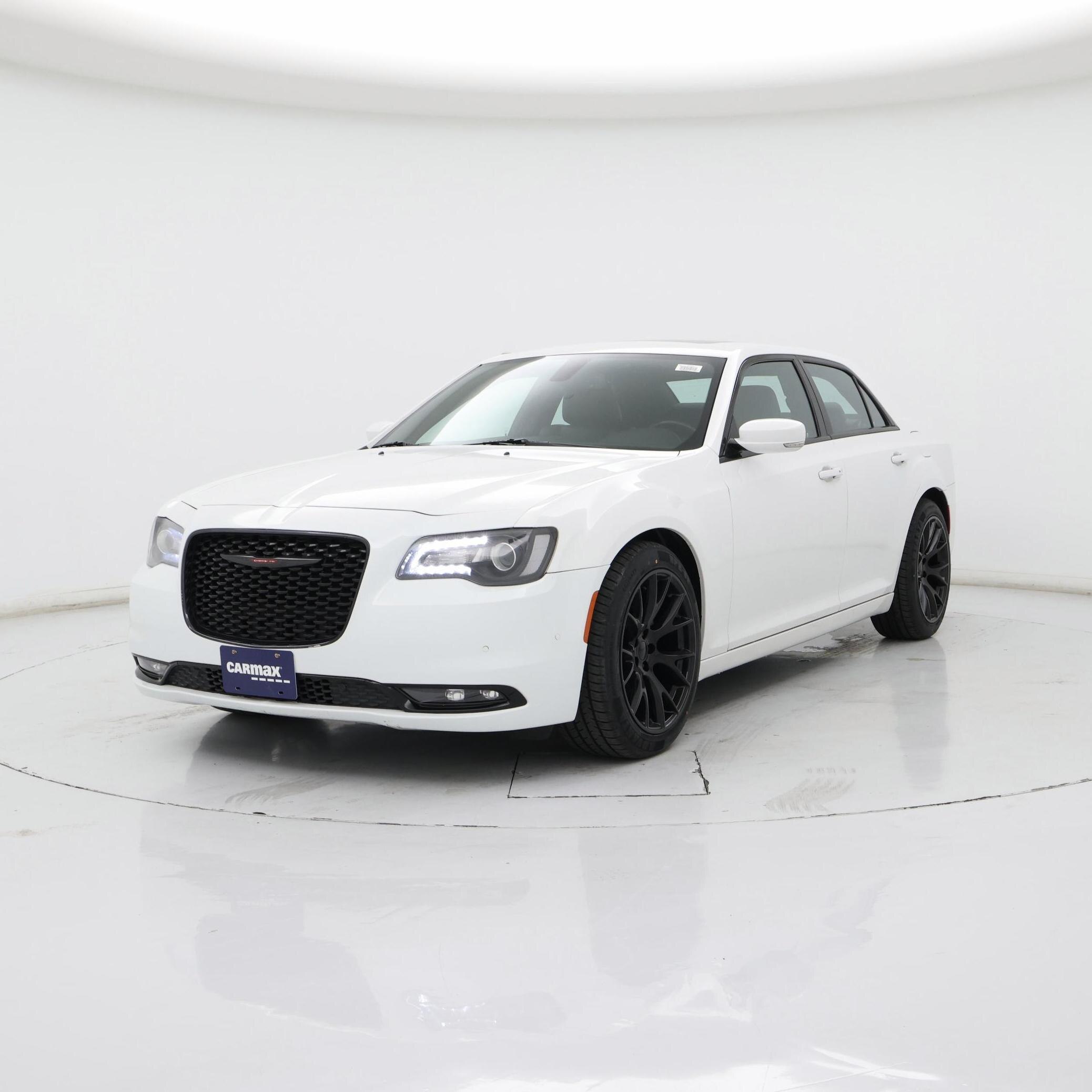 Thumbnail: 2021 Chrysler 300 - 4