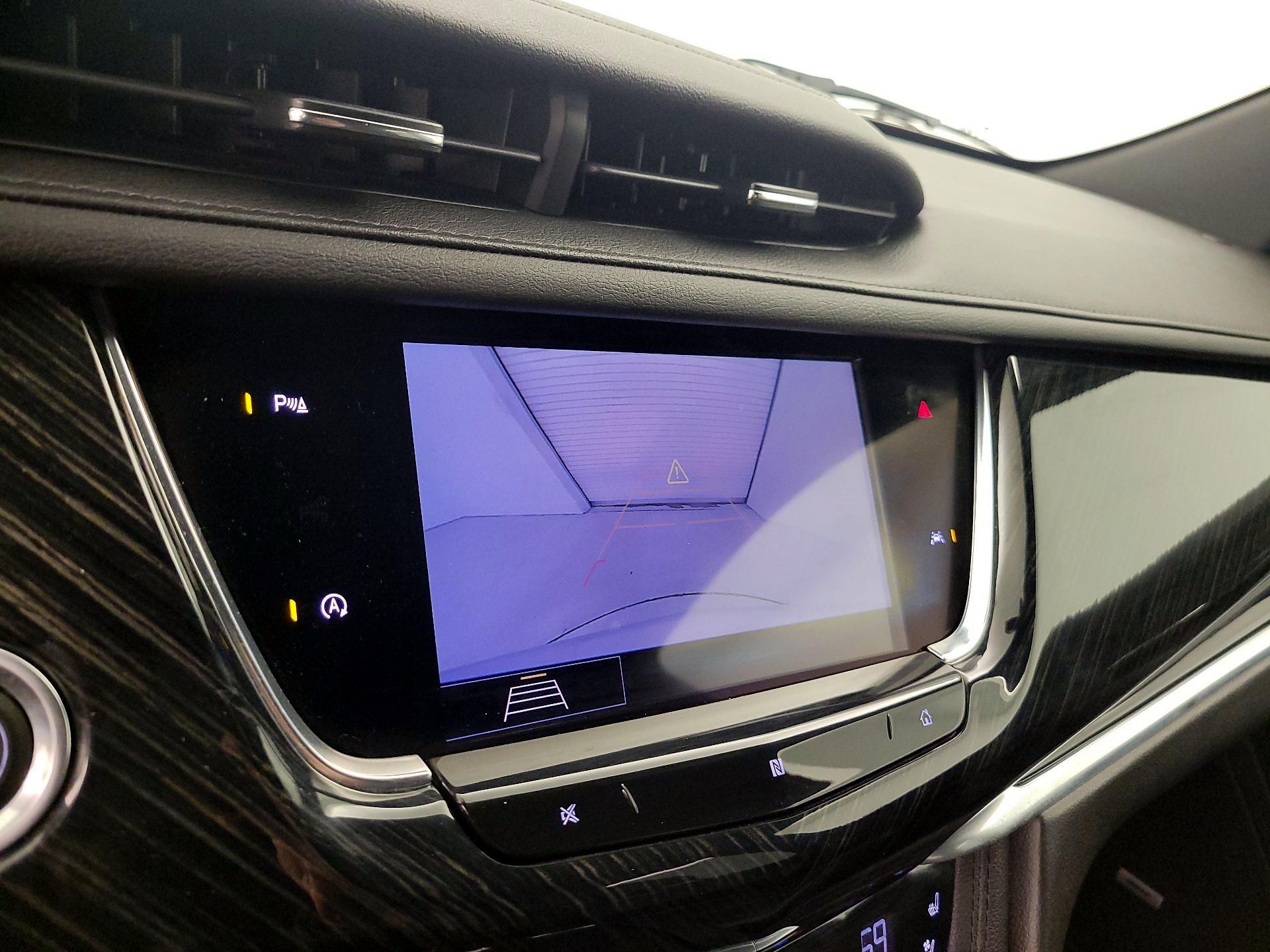 Thumbnail: 2020 Cadillac XT6 - 14