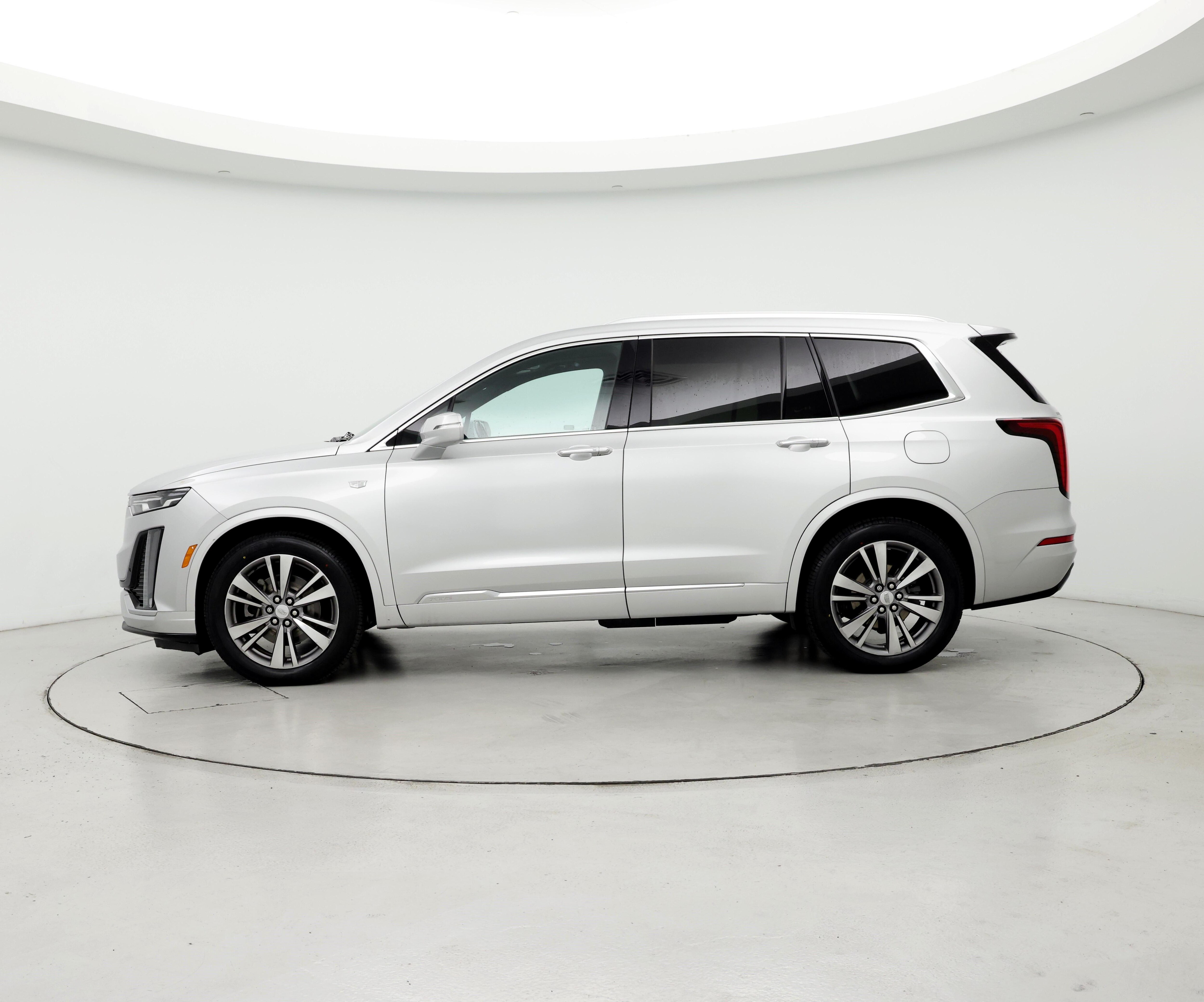 Thumbnail: 2020 Cadillac XT6 - 3