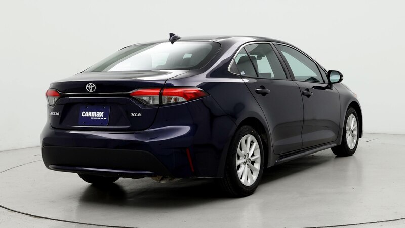 2022 Toyota Corolla XLE 8