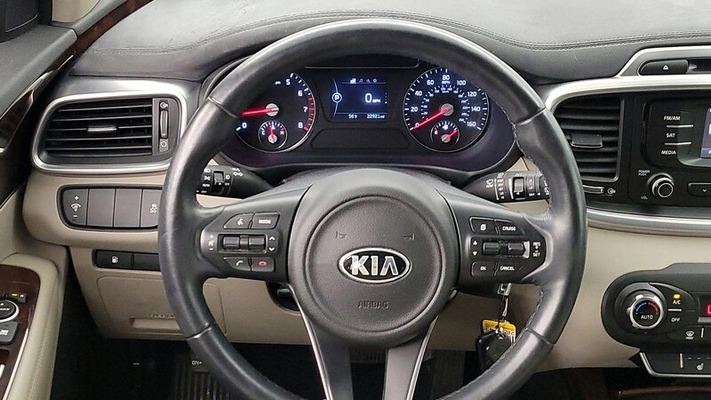 2016 Kia Sorento EX 10