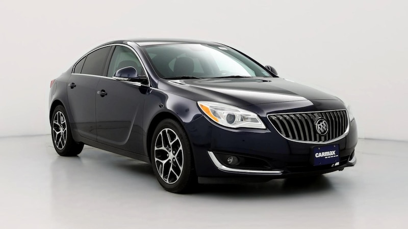 2017 Buick Regal Sport Touring Hero Image