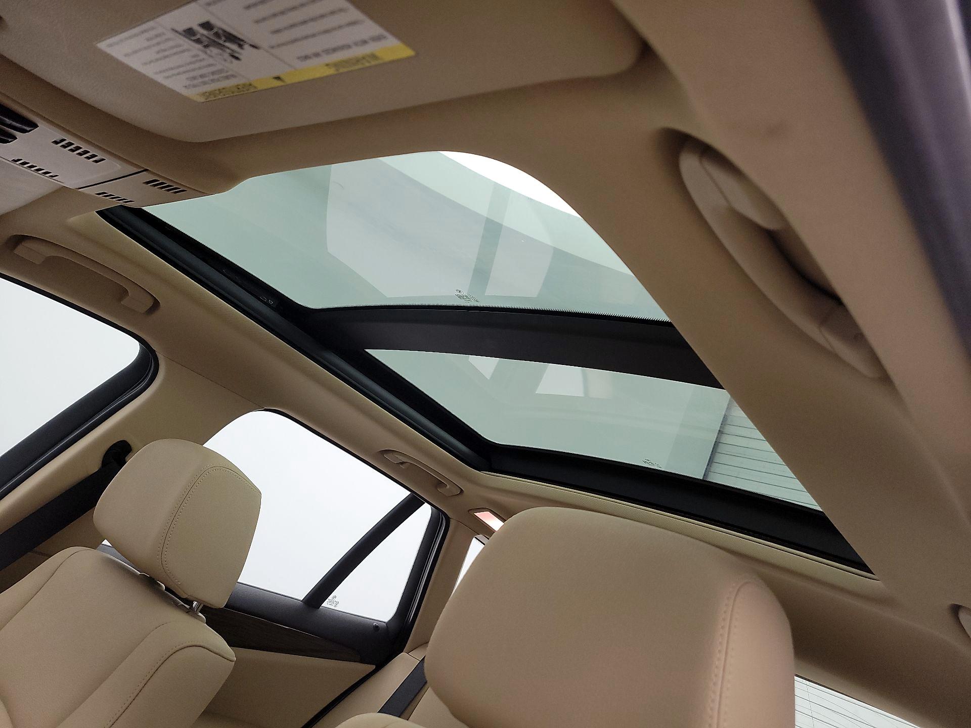 Thumbnail: 2014 BMW X1 - 18