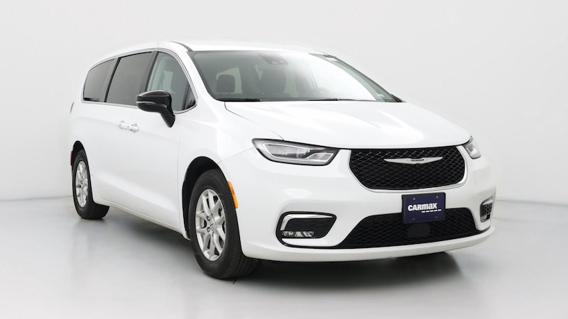 2024 Chrysler Pacifica Limited Hero Image