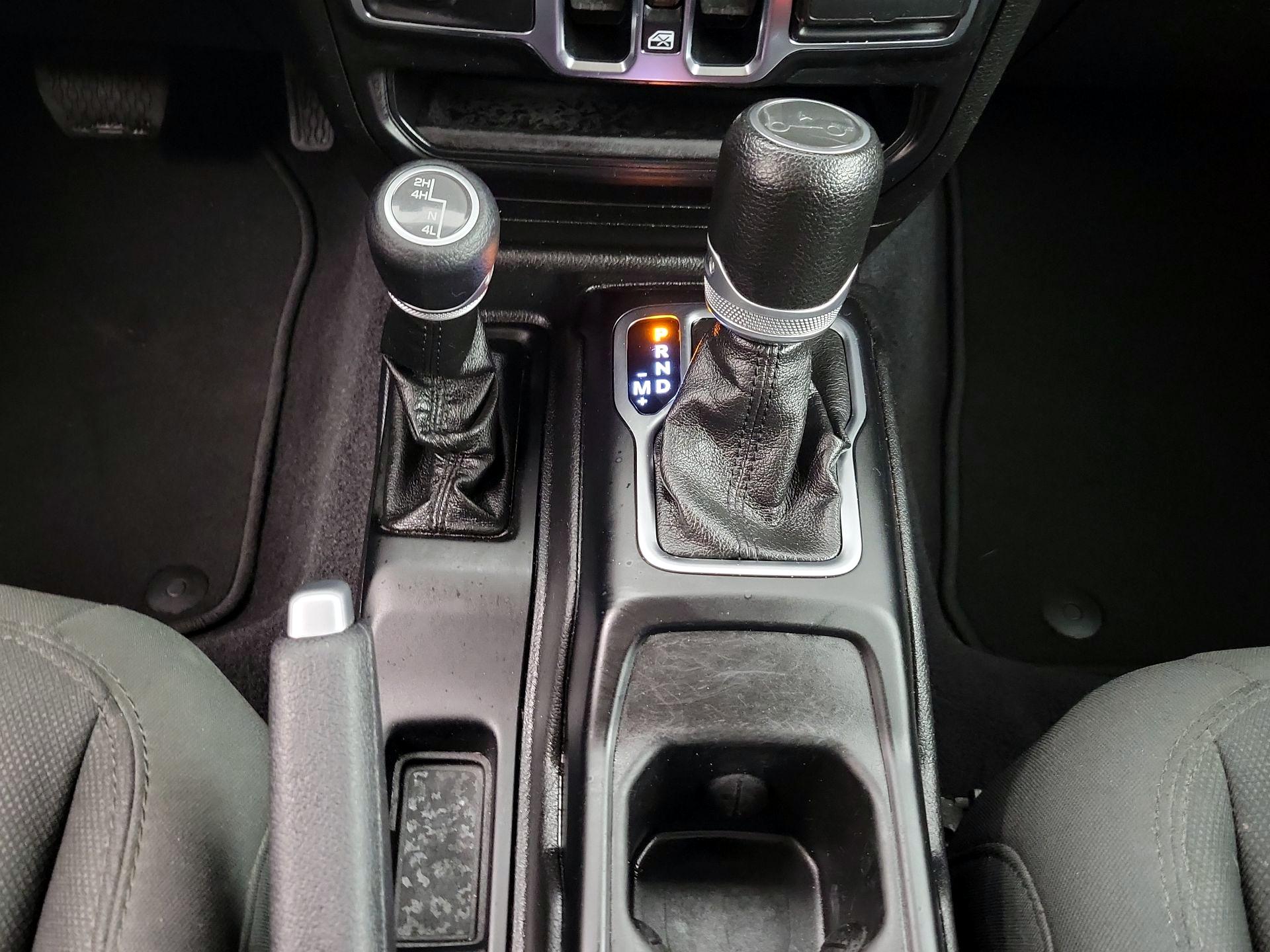 Thumbnail: 2019 Jeep Wrangler - 17