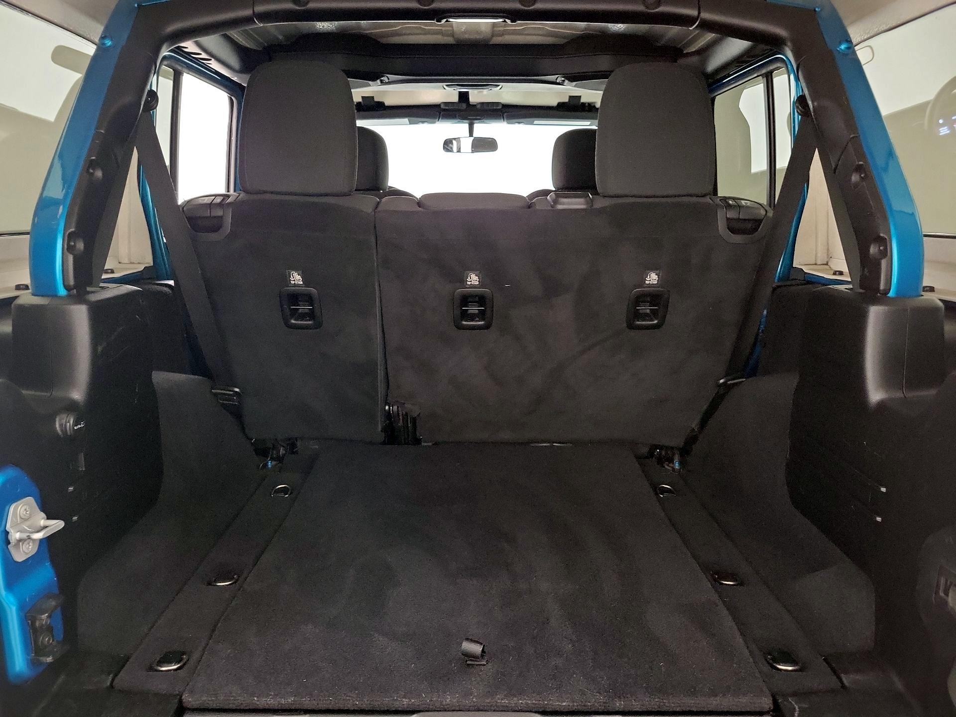 Thumbnail: 2019 Jeep Wrangler - 20