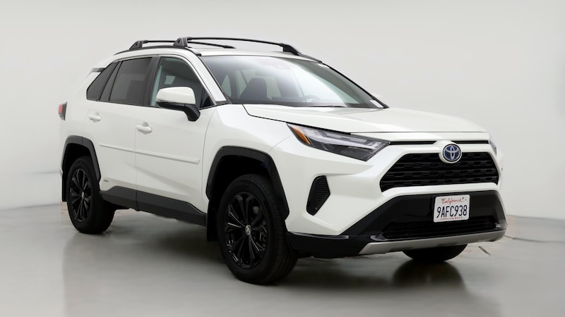 2022 Toyota RAV4 SE Hero Image