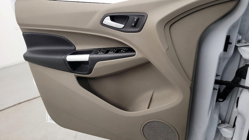 2016 Ford Transit Series  12