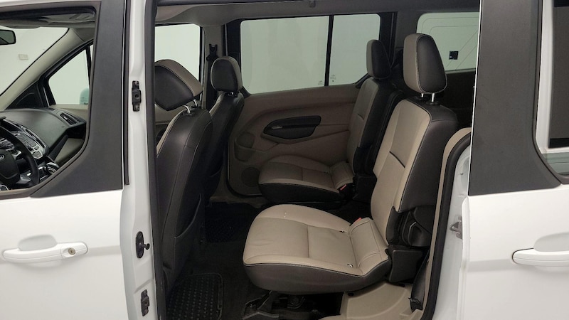2016 Ford Transit Series  19