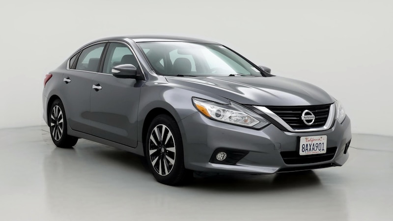 2018 Nissan Altima SL Hero Image