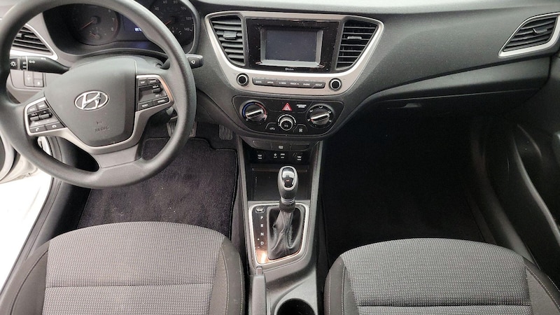 2020 Hyundai Accent SE 9