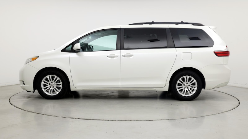 2016 Toyota Sienna XLE 3