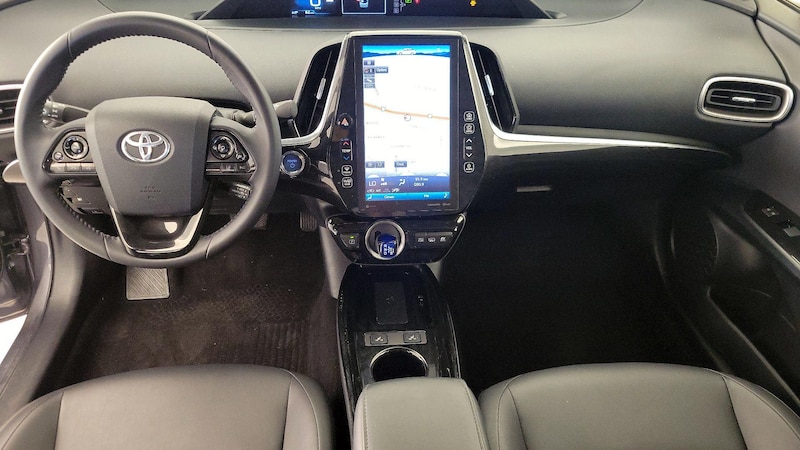 2022 Toyota Prius Prime XLE 9