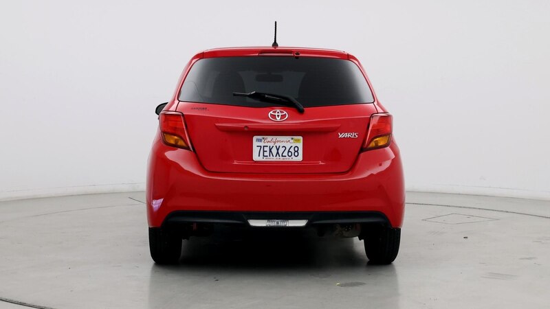 2015 Toyota Yaris L 6