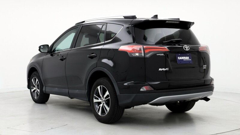 2016 Toyota RAV4 XLE 2