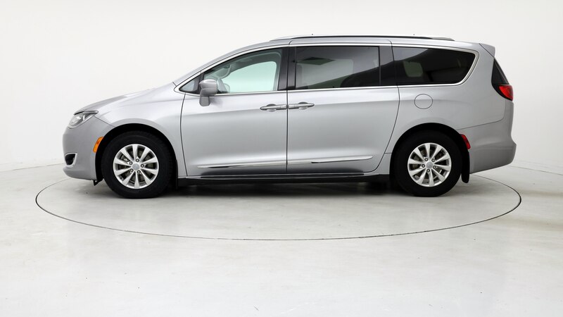 2019 Chrysler Pacifica Touring L 3