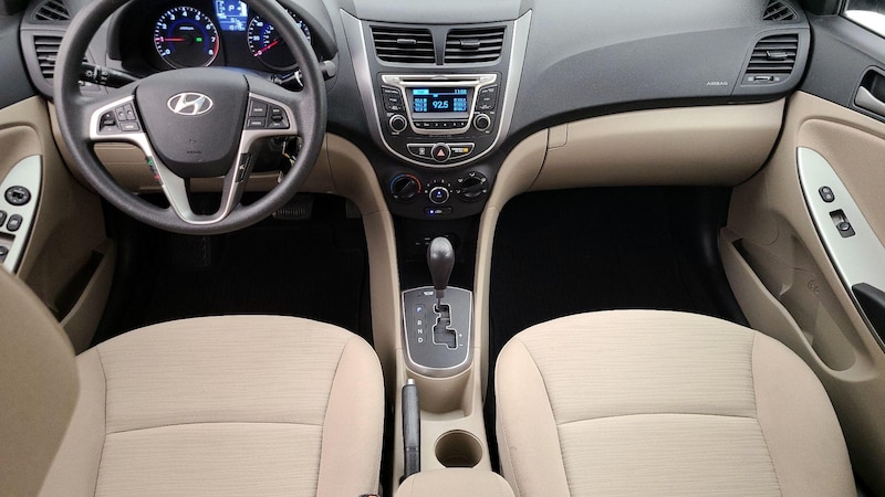 2015 Hyundai Accent GLS 9