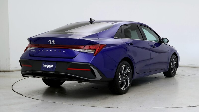 2024 Hyundai Elantra SEL 8