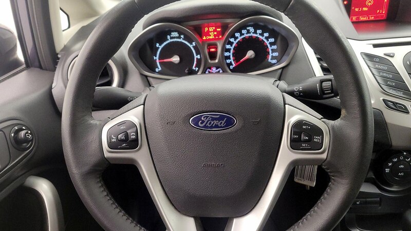 2013 Ford Fiesta SE 10