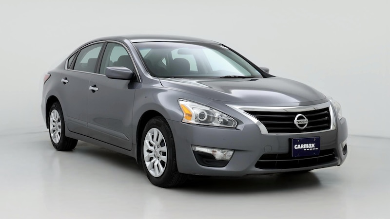 2015 Nissan Altima S Hero Image