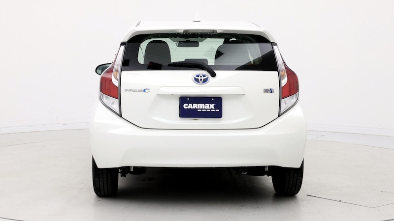 2016 Toyota Prius c Two 6