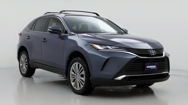 2022 Toyota Venza XLE Hero Image