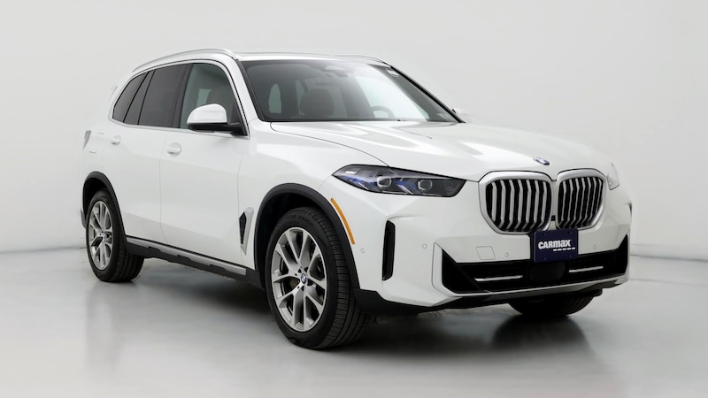 2024 BMW X5 xDrive40i Hero Image