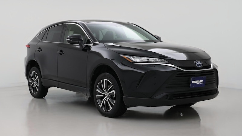 2022 Toyota Venza LE Hero Image
