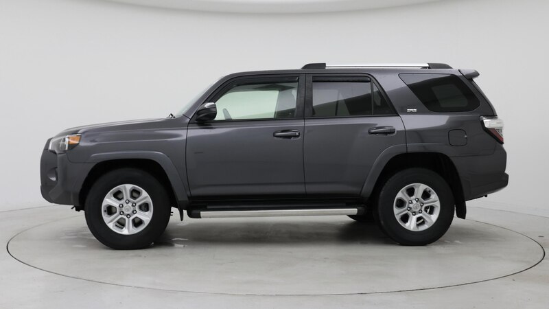 2022 Toyota 4Runner SR5 3