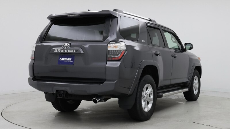 2022 Toyota 4Runner SR5 8