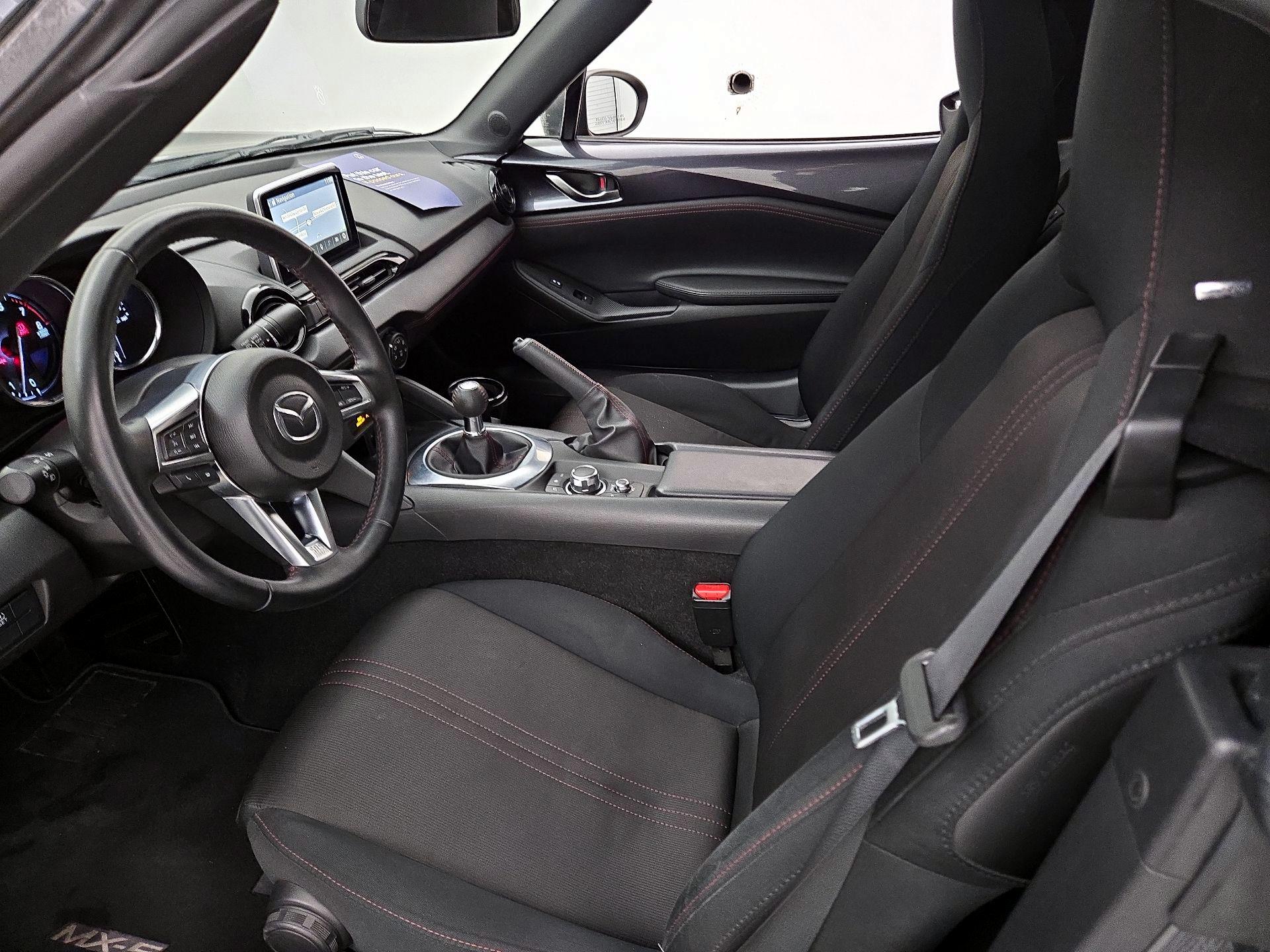 Thumbnail: 2016 Mazda MX-5 Miata - 12