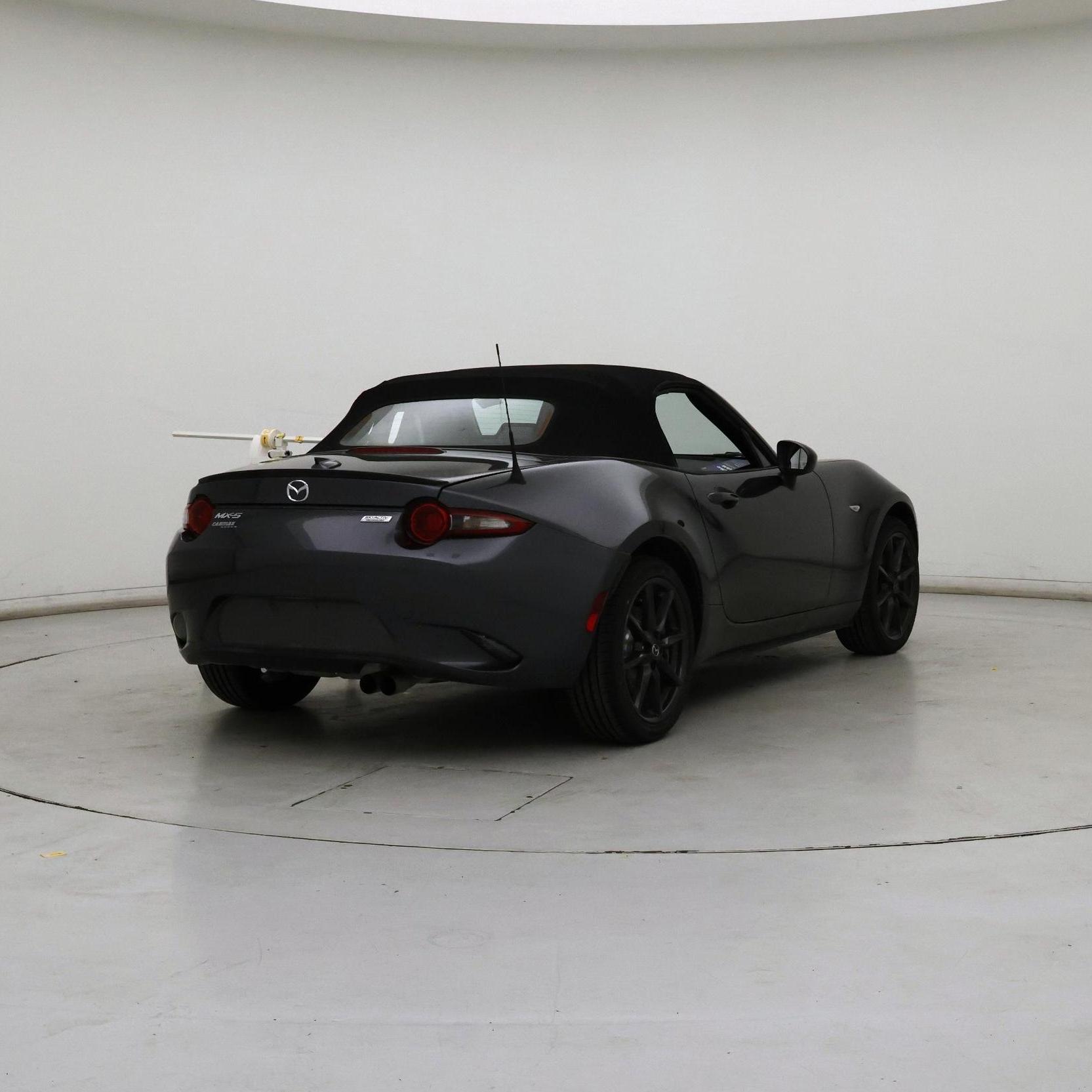 Thumbnail: 2016 Mazda MX-5 Miata - 8