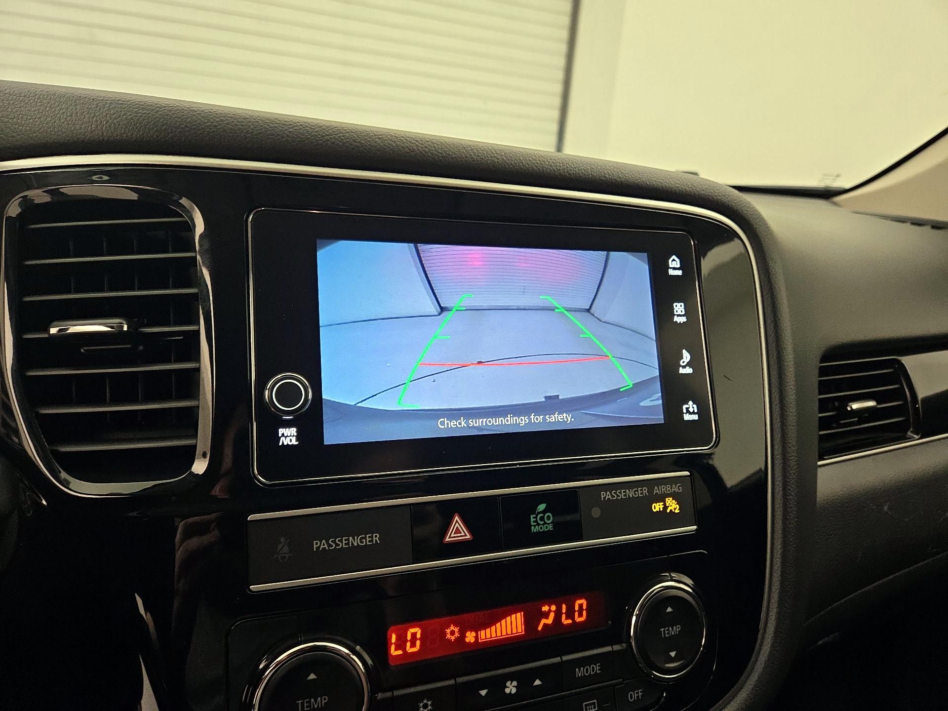 Thumbnail: 2019 Mitsubishi Outlander - 14