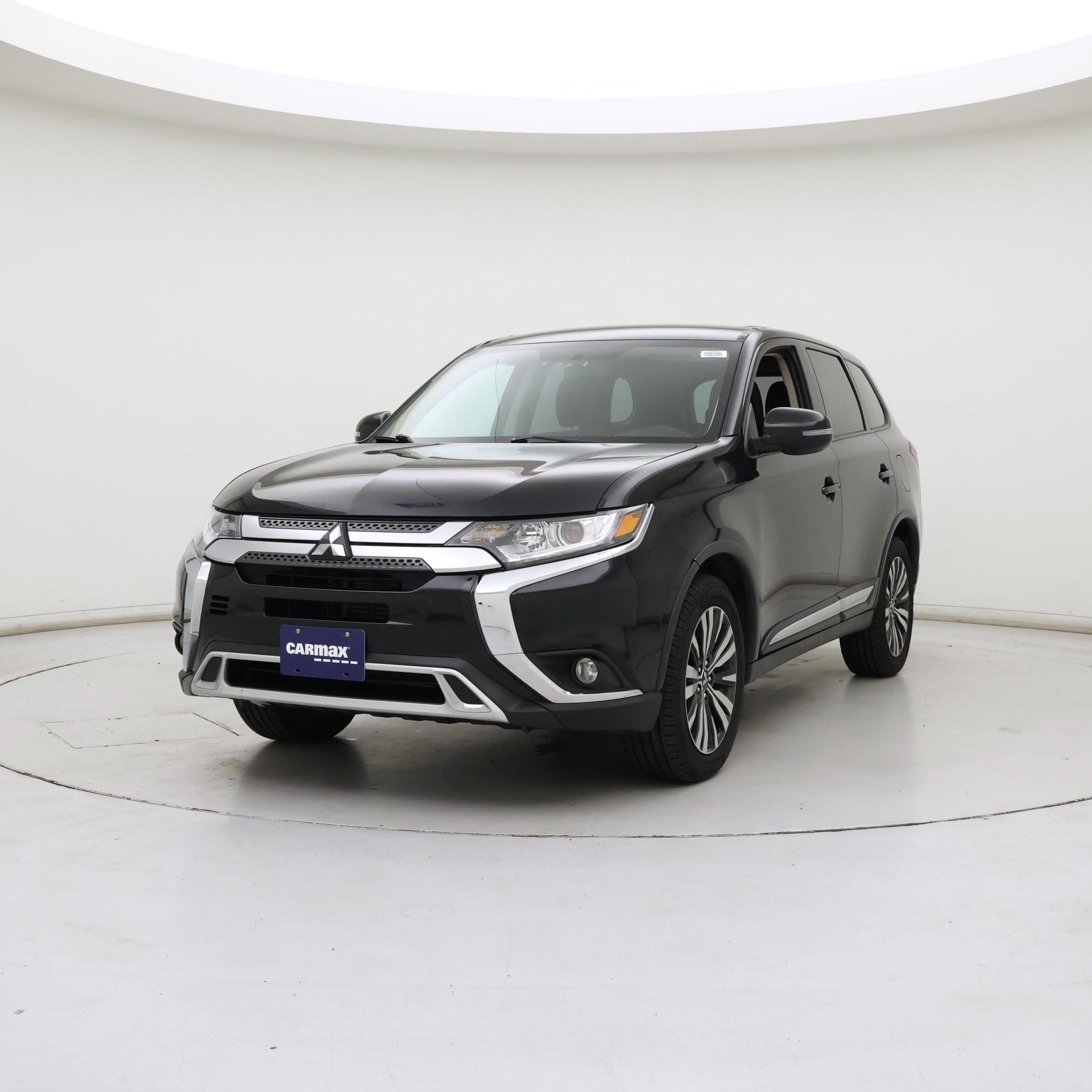 Thumbnail: 2019 Mitsubishi Outlander - 4