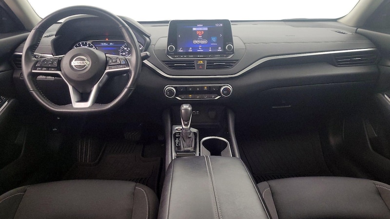 2021 Nissan Altima SV 9
