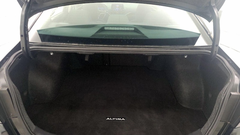 2021 Nissan Altima SV 21