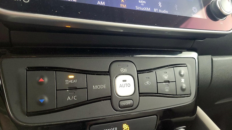 2020 Nissan Leaf SL Plus 17