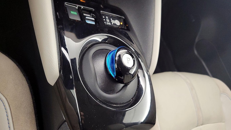 2020 Nissan Leaf SL Plus 18