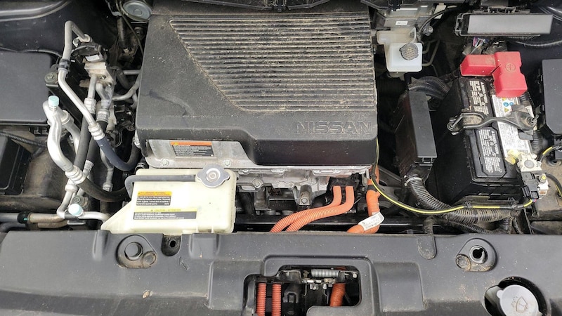 2020 Nissan Leaf SL Plus 22