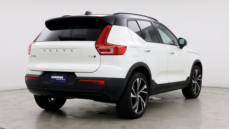 2021 Volvo XC40 T5 R-Design 8